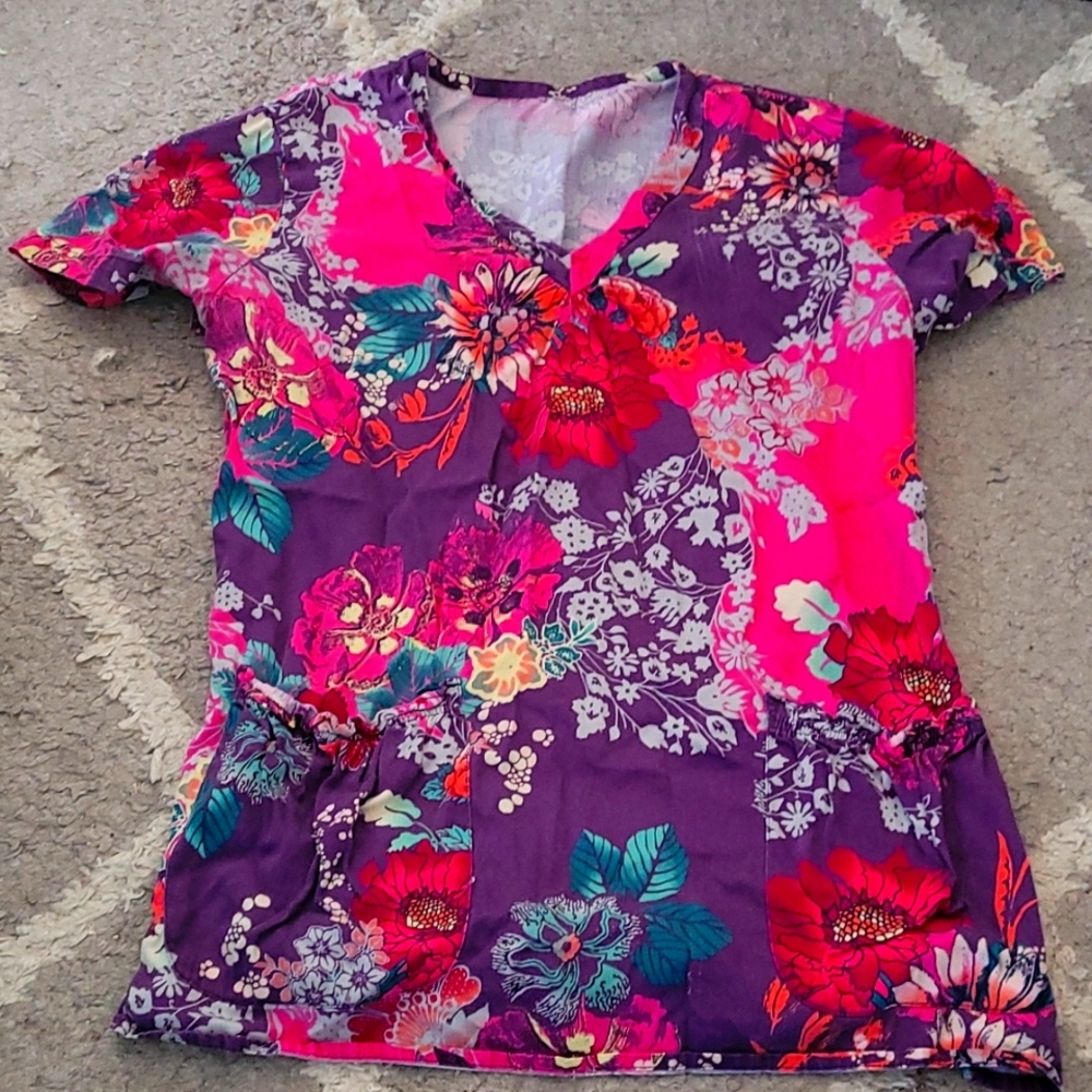 Scrub top